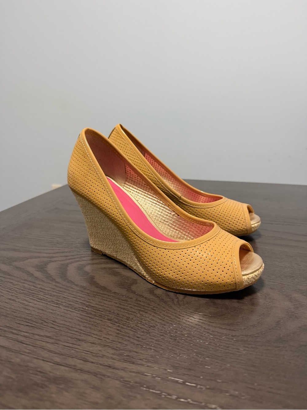 Lilly Pulitzer Women 6.5M Tan Leather Peep Toe Espadrille Wedge Heels